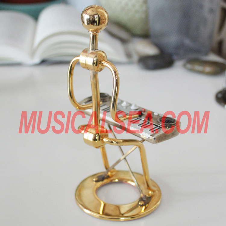 Pen holder